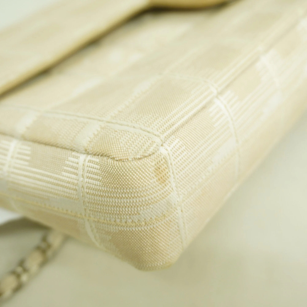 CHANEL Cream Shoulder Bag - Picture 6 of 10